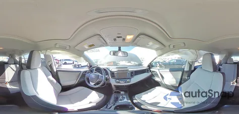 2016 Toyota Rav4 Xle z USA, uszkodzony, nr VIN 2T3WFREV2GW236995